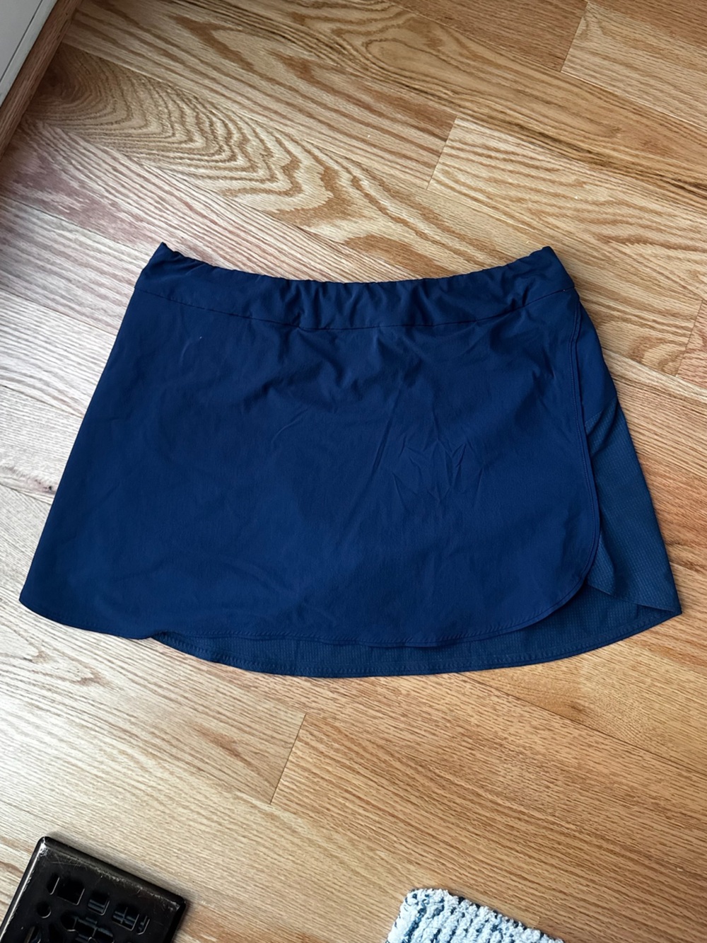 Outdoor Voices The Exercise Skort Navy Blue Athletic Tulip Hem Size Large